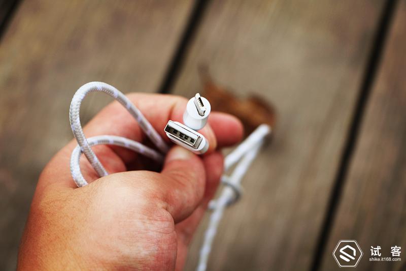 神奇蓝牙音箱,小小的蓝牙音箱