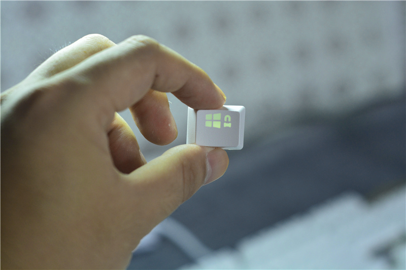 狼派虚空风暴ciy2.0,狼派虚空风暴键盘是焊接轴吗