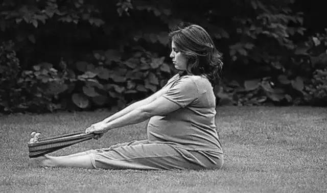 孕妇晚期瑜伽操60分钟完全版,初学孕妇瑜伽视频教程