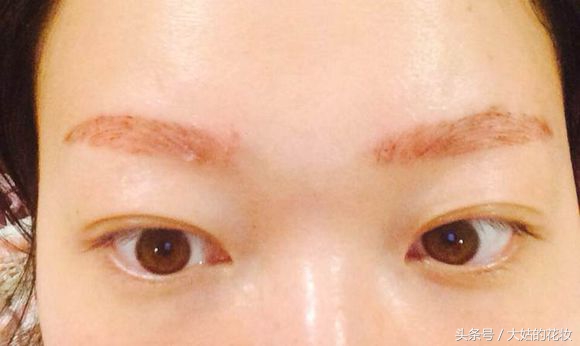 韩式半永久纹眉眉头消色了会怎样,韩式半永久纹眉真相