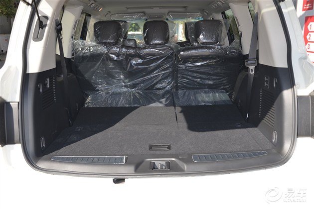 日产途乐4.0和兰德酷路泽4.0哪个好,日产新款途乐上市