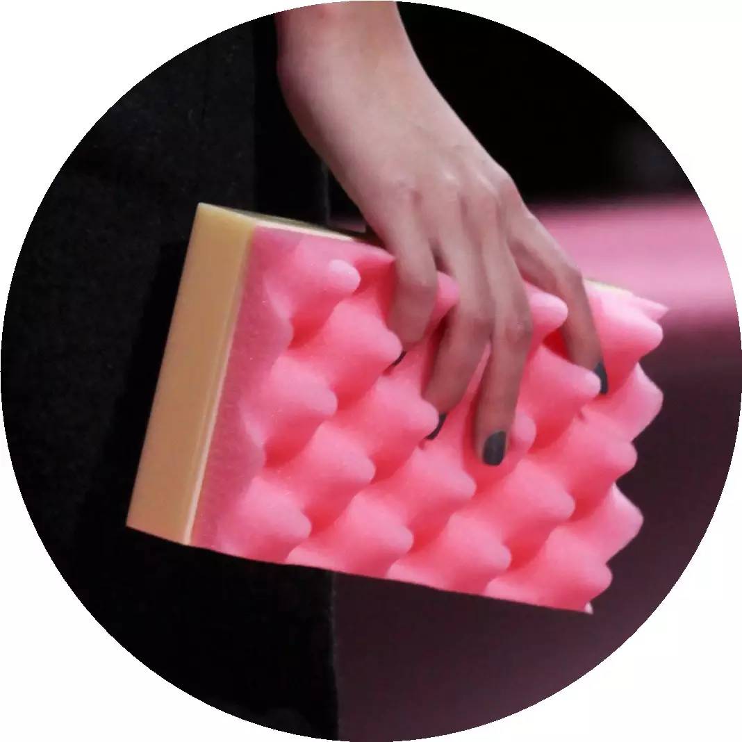 涂上这些指甲颜色，我自己都想对自己表白！