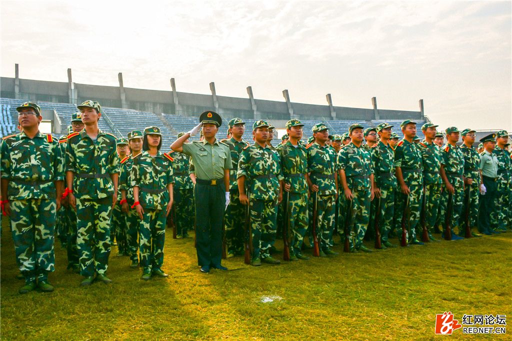 新生军训总结暨表彰大会圆满结束,中南大学军训动员大会