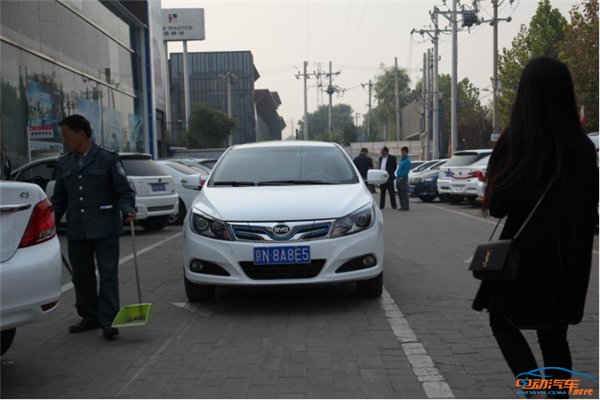 比亚迪汉ev标准续航豪华版试驾,比亚迪秦续航500公里试驾体验