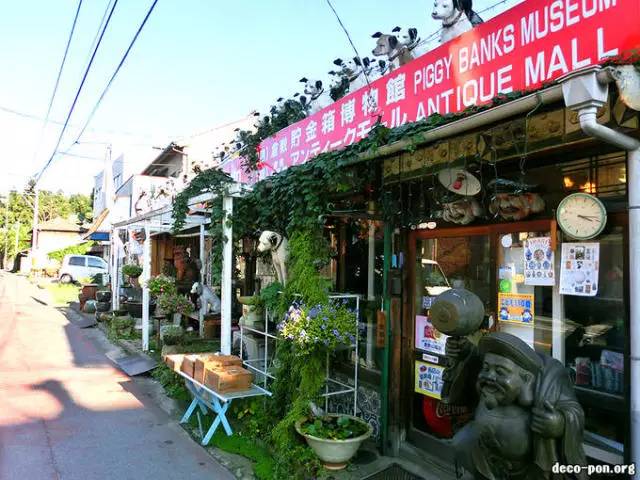 小狗尼帕Listen to His Masters Voice