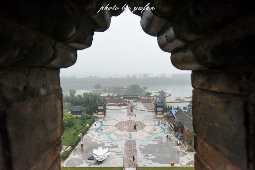 埃菲尔铁塔才区区百年，开封铁塔已矗立千年