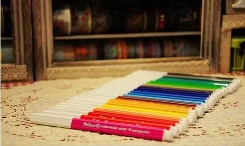 心情绘画如何画,多彩的心情绘画