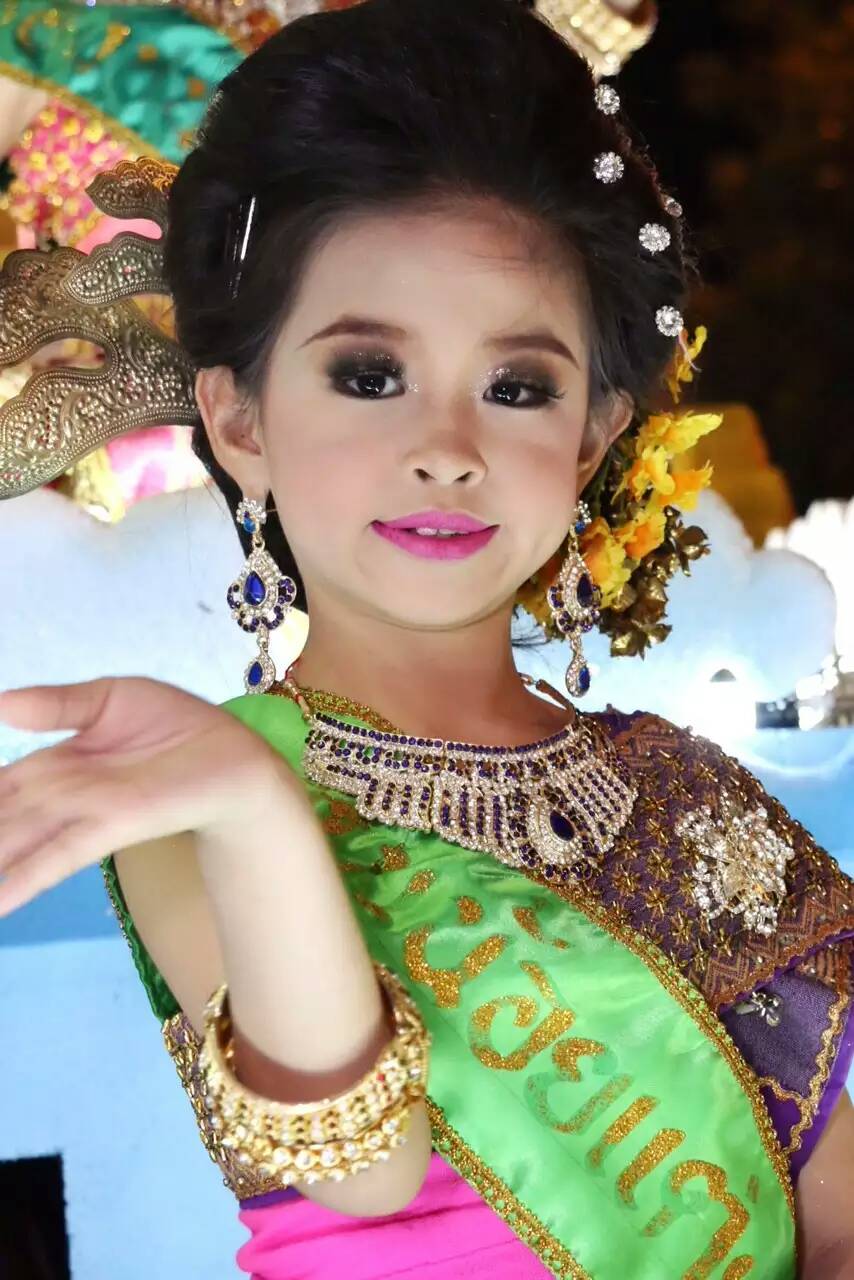 泰国怪异传统节日,水灯节是不是泰国的传统节日