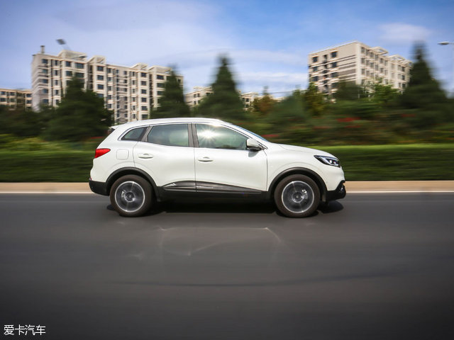 不看颜值只看性能的手机,2016款雷诺科雷嘉雾灯型号