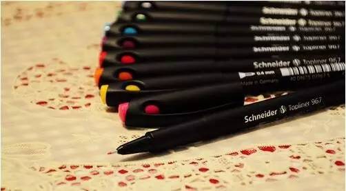 心情绘画如何画,多彩的心情绘画