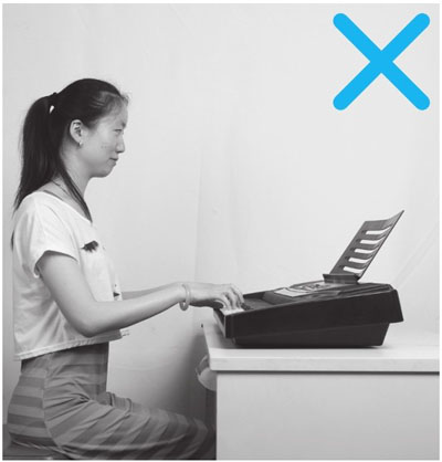 电子琴的正确演奏姿势视频,儿童电子琴入门手的姿势