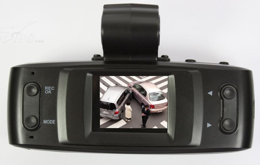 行车记录仪到底起到什么功能呢,行车记录仪上的物联卡有什么功能