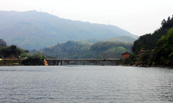 大别山中大金寨，这23个乡镇貌美如花，十一你不来？