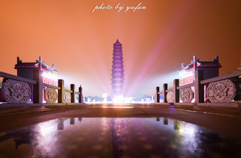 埃菲尔铁塔才区区百年，开封铁塔已矗立千年