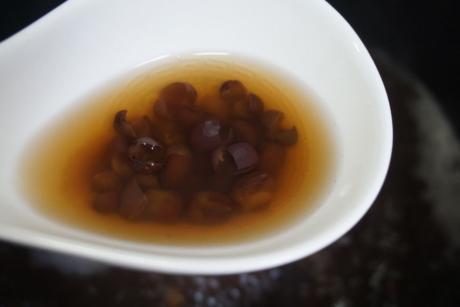 预防冻手冻脚，没有妙招，却需要常喝红豆芋头桂花粥，日久见效果