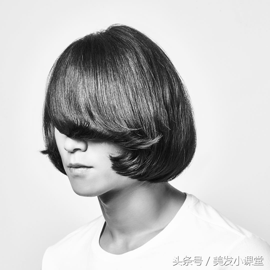 男士韩式发型裁剪教程 (最新潮流时尚男士发型)