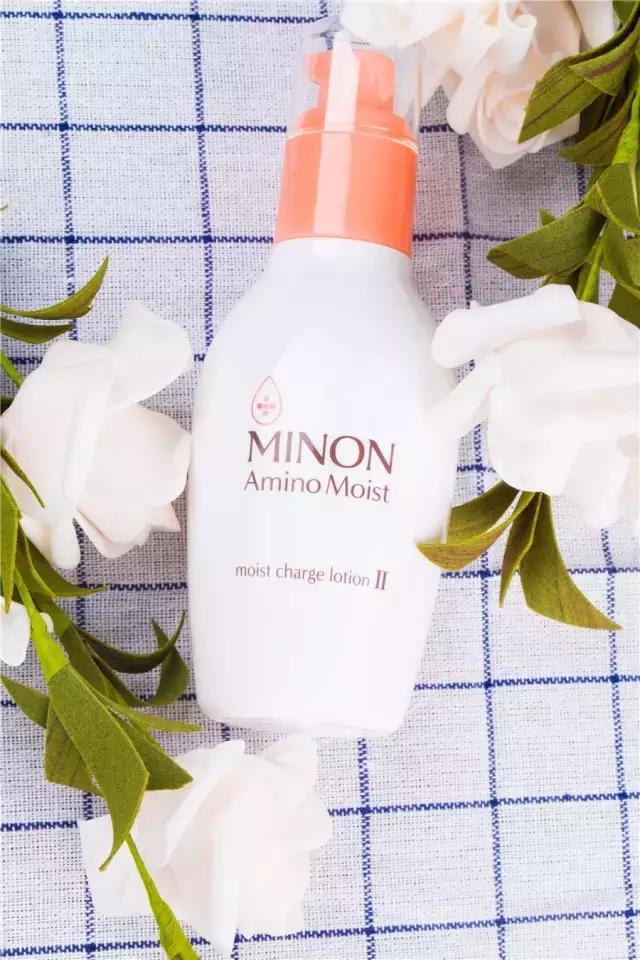 Word天！曾经不起眼的姨妈巾，这次颠覆了我们的三观