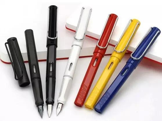 兜里只剩下几毛钱该买什么,穷到兜里只剩五块出头