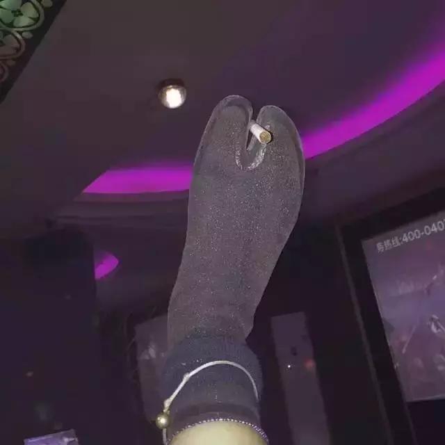 明星上脚的潮鞋,明星都上脚的鞋