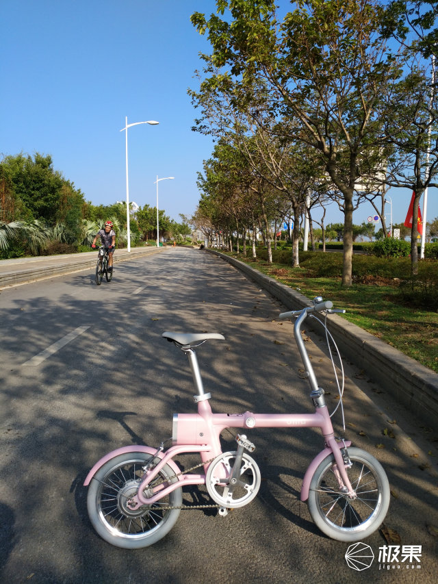 智能折叠电单车,云马mini智能折叠电单车