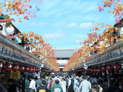 中资房产爆雷名单,外媒报道中国房地产