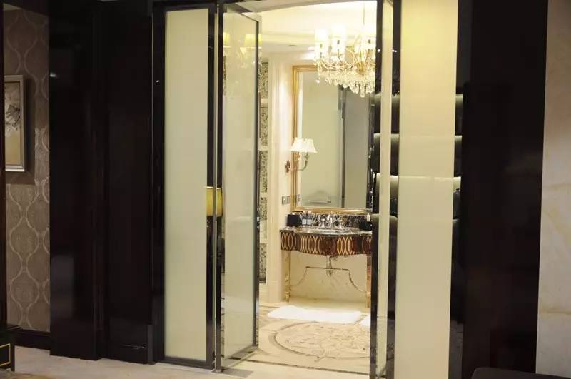 睡了它！让成都追星族咬牙切齿的8888套房！