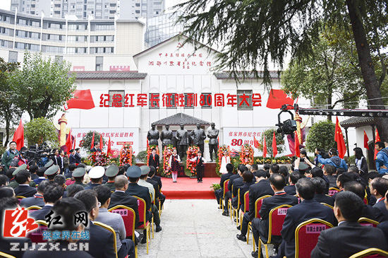 新闻早餐每天三分钟知晓天下事,今日新闻早报十分钟知天下事晨读