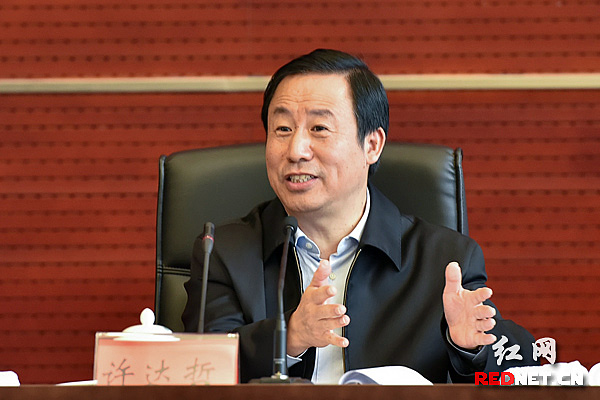 新闻早餐每天三分钟知晓天下事,今日新闻早报十分钟知天下事晨读