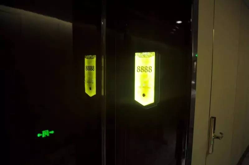 睡了它！让成都追星族咬牙切齿的8888套房！