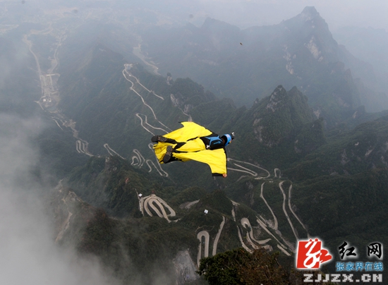 新闻早餐每天三分钟知晓天下事,今日新闻早报十分钟知天下事晨读