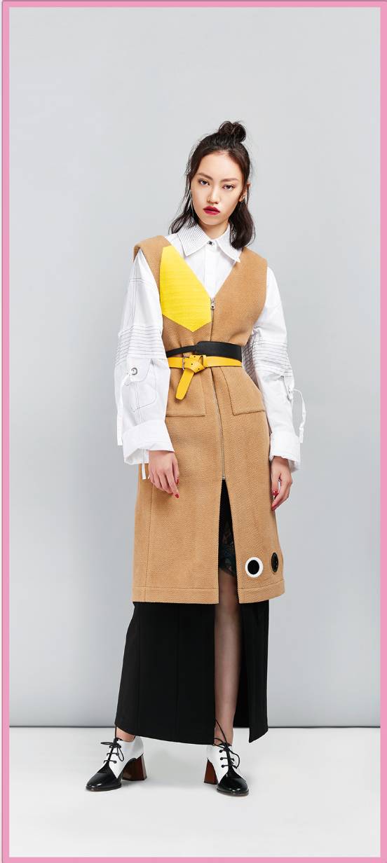 昨晚，我把初中时最爱的袜套翻了出来！