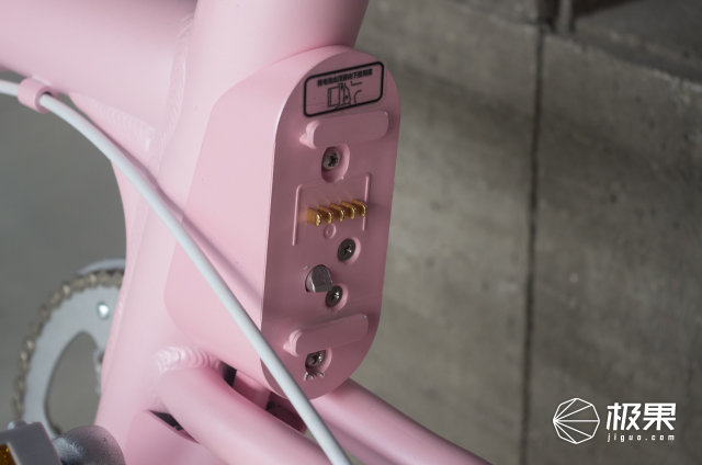 智能折叠电单车,云马mini智能折叠电单车