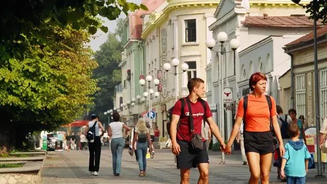 听说今年的法定节假日已用完，可我还有这5个地方没去啊！