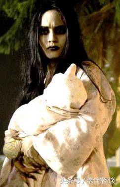 被拐来的疯女人吃了丈夫心脏，被逼死后四个爷们去埋，却再没回来