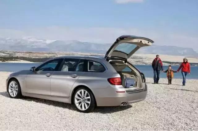 大众蔚领为什么没有旅行车,首款跨界型旅行车大众蔚领怎么样