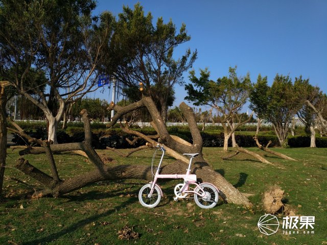 智能折叠电单车,云马mini智能折叠电单车