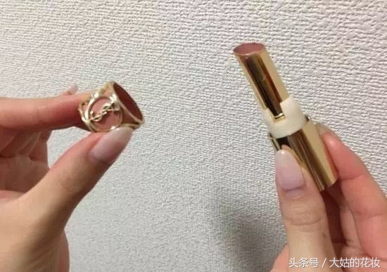 快用完的口红不要扔,口红要用完了不要慌