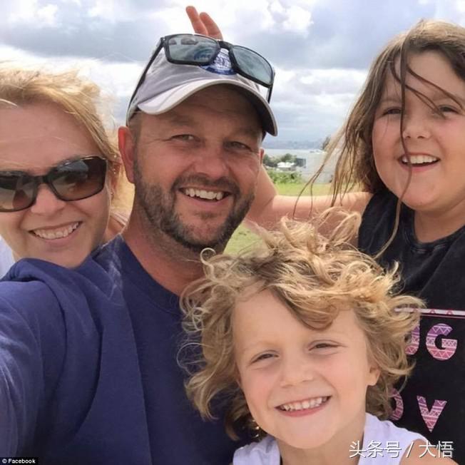 1.91亿彩票大奖得主领奖花园,中奖3000万别墅