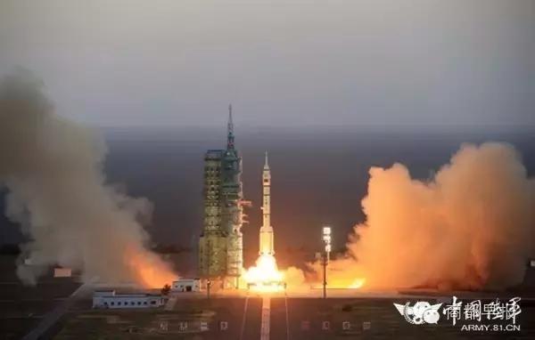 今日郑州2016年10月18日（农历丙申年九月十八星期二）