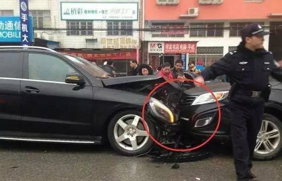 五菱vs比亚迪,公路坦克与比亚迪唐