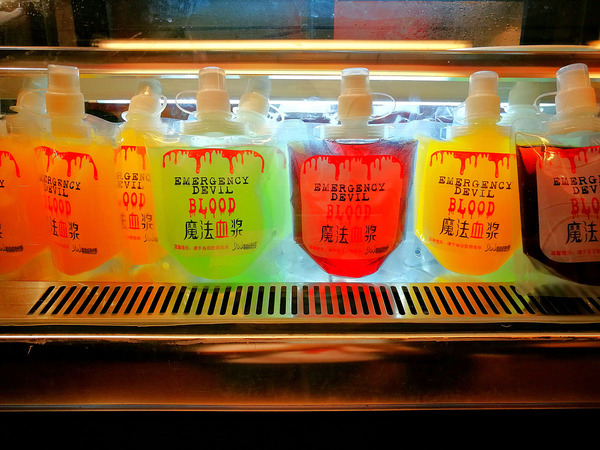 万圣节僵尸旅行,万圣节长隆9个鬼屋全玩时间赶吗