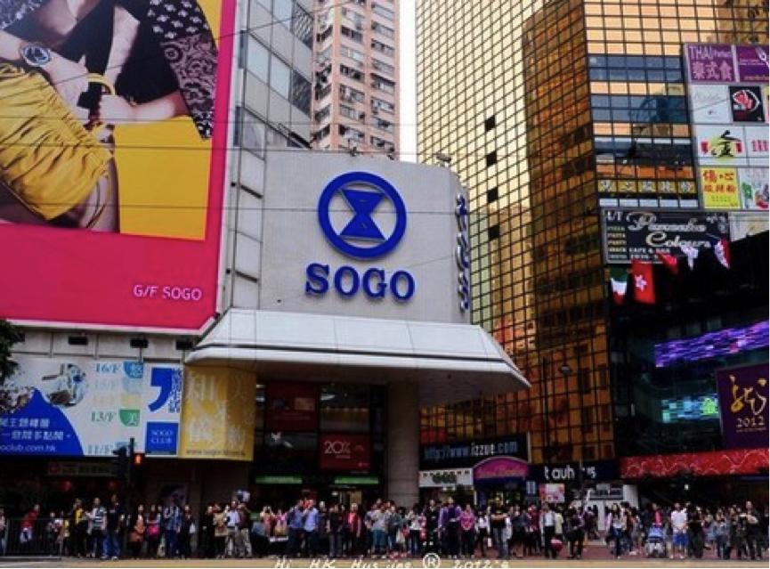 买买买的姿势要美！快看看这张颜值逆天的透明AEBlue卡