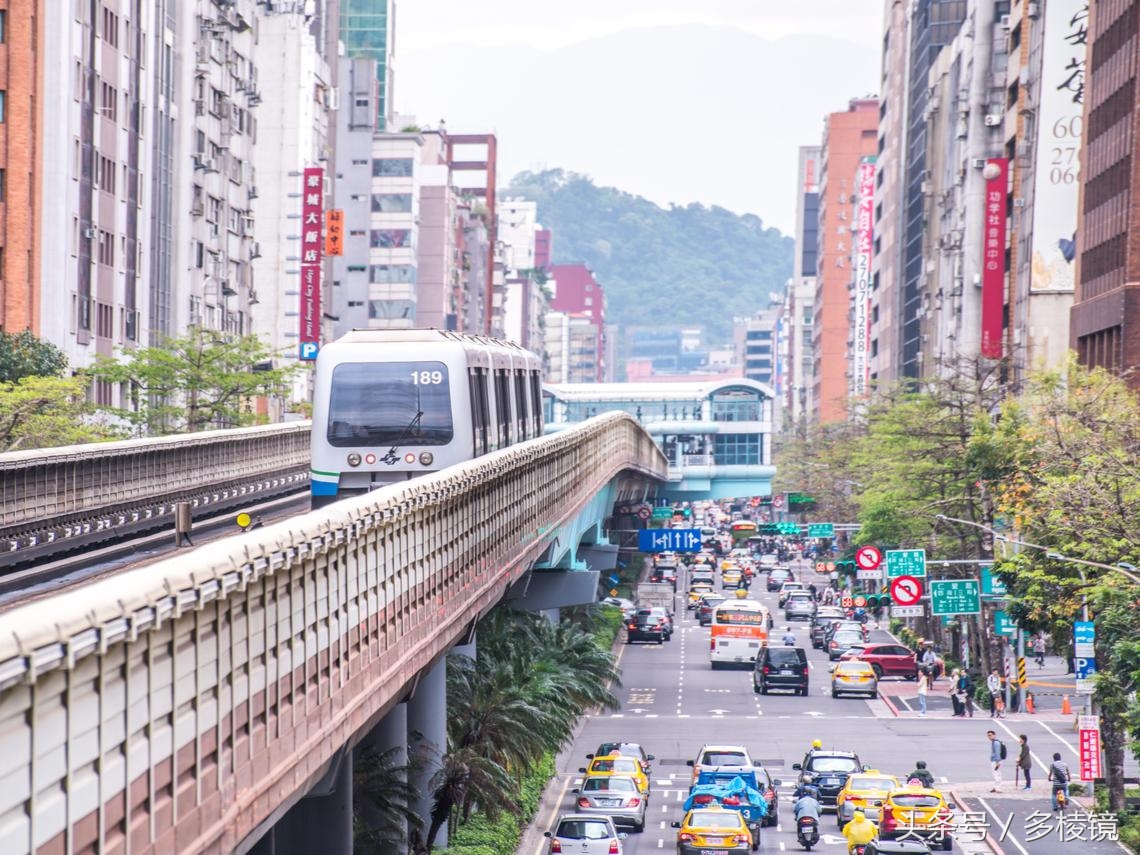 诚品敦南落幕，星巴克告捷“转型”，台湾小确幸不再确信