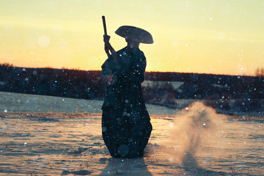 小说：修仙斗法何其残酷，看山村少年何如在争斗中存活