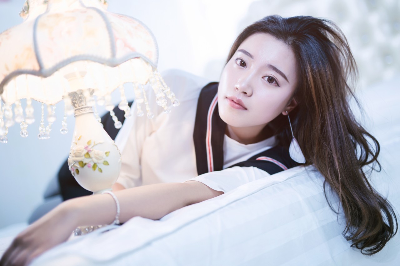 小说：混混手持钢管想闹事？她：有种过来，姑奶奶一巴掌扇死你