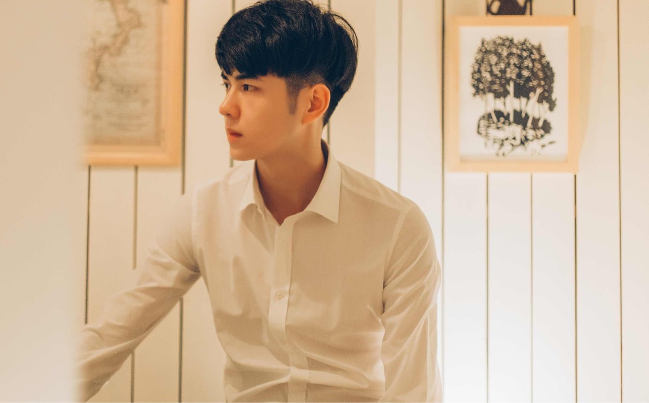 小说：她受刺激，强吻他，冒雨跑步，他皱眉问她：天塌下来了？