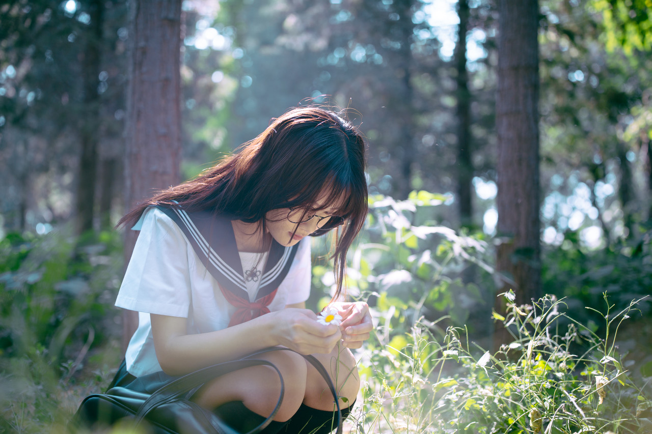 小说：丑料被爆，她深知这新闻是假的，却也无力反驳，再次被封杀