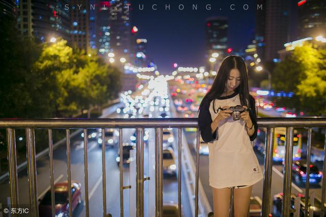 小说：遭遇偷衣贼，她竟将微信号留在衣服上面，将笨贼骗出来修理