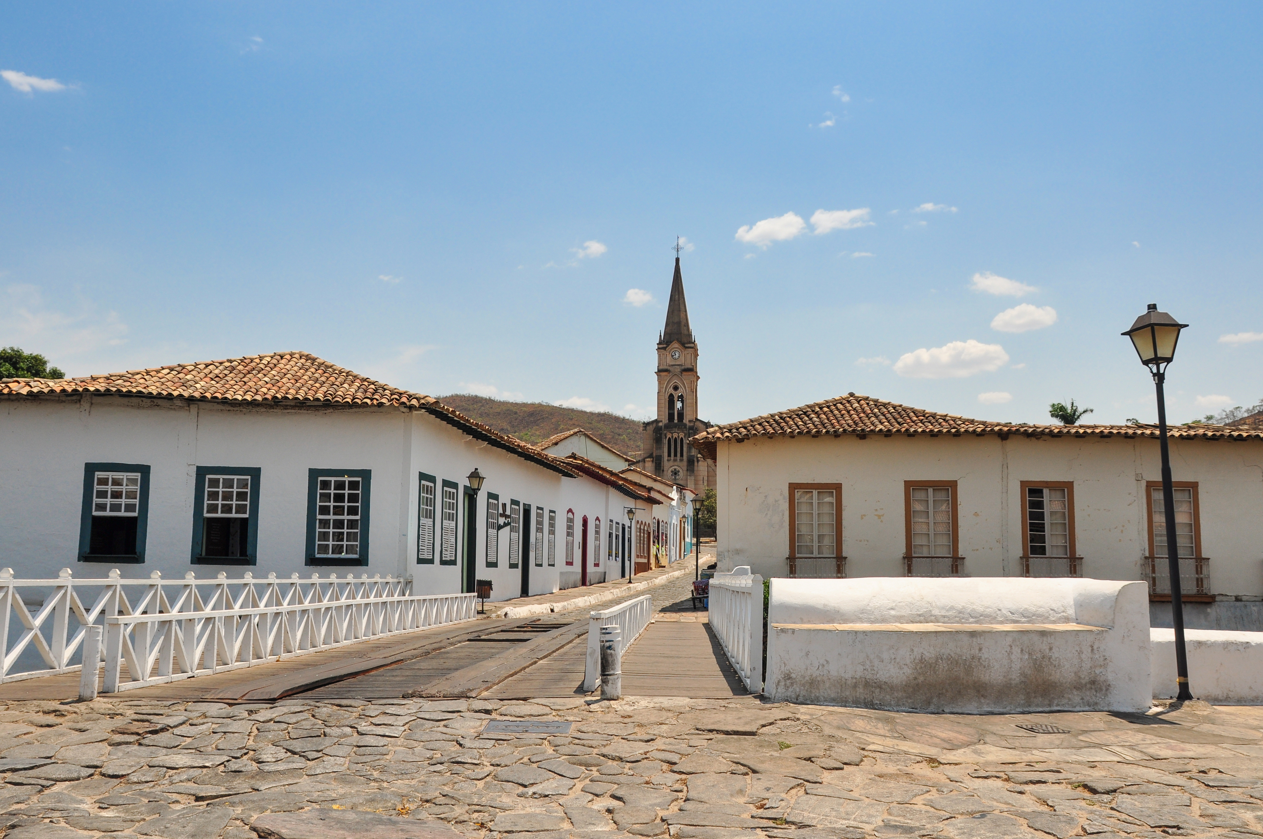 小说：堂兄连连警告提防诱惑，只因曾发生这样丑事？