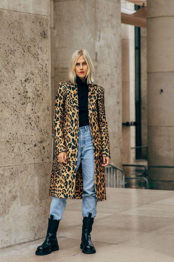 长筒靴和短靴哪个保暖,长筒靴和短靴哪个显高级